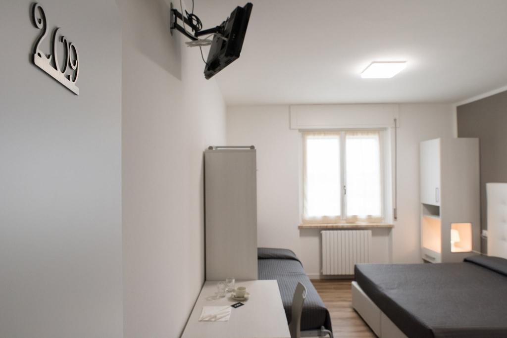 Albergo Al Sole Castelnuovo del Garda Kültér fotó